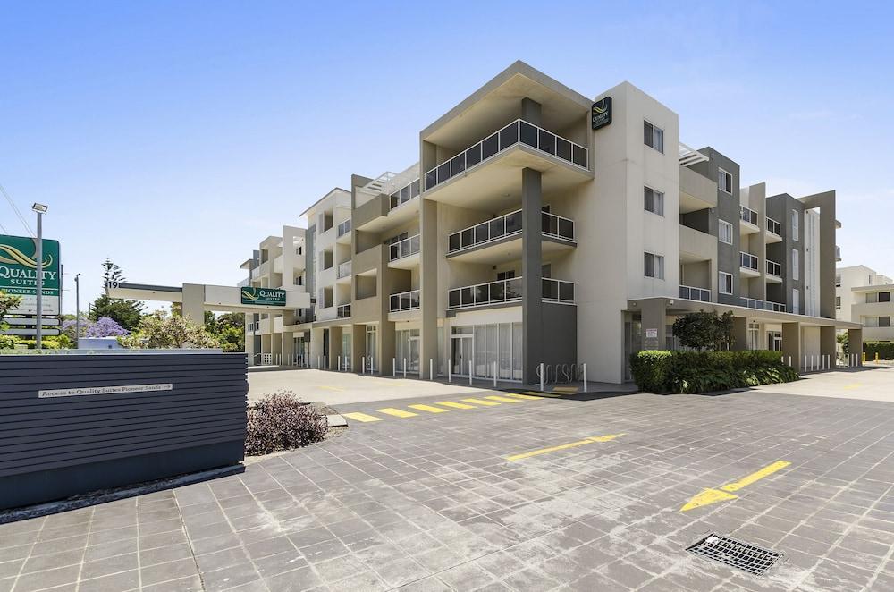 Quality Suites Pioneer Sands Wollongong Eksteriør billede