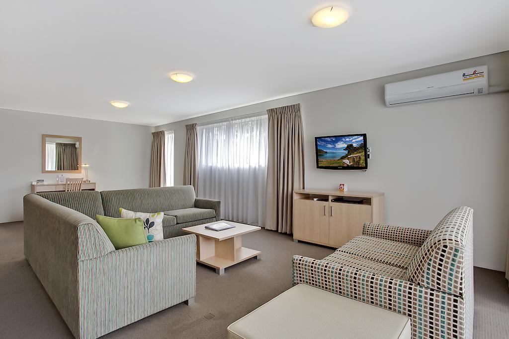 Quality Suites Pioneer Sands Wollongong Eksteriør billede
