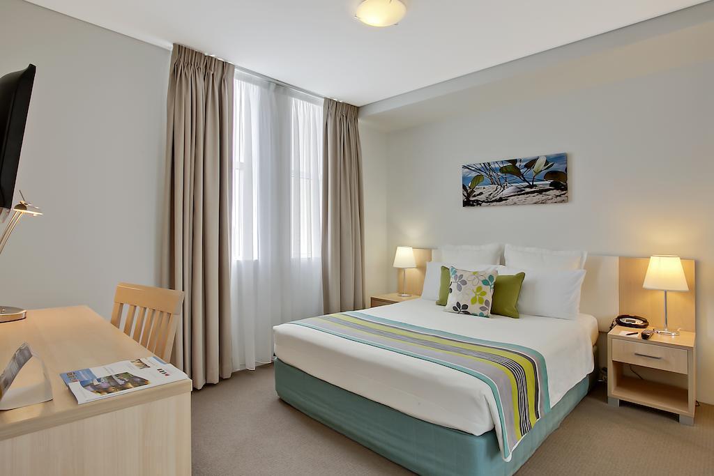 Quality Suites Pioneer Sands Wollongong Eksteriør billede