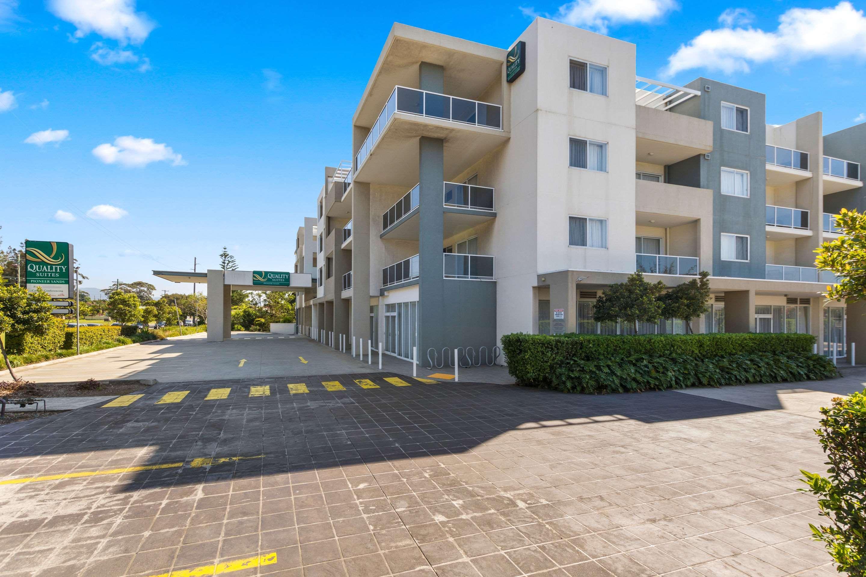 Quality Suites Pioneer Sands Wollongong Eksteriør billede