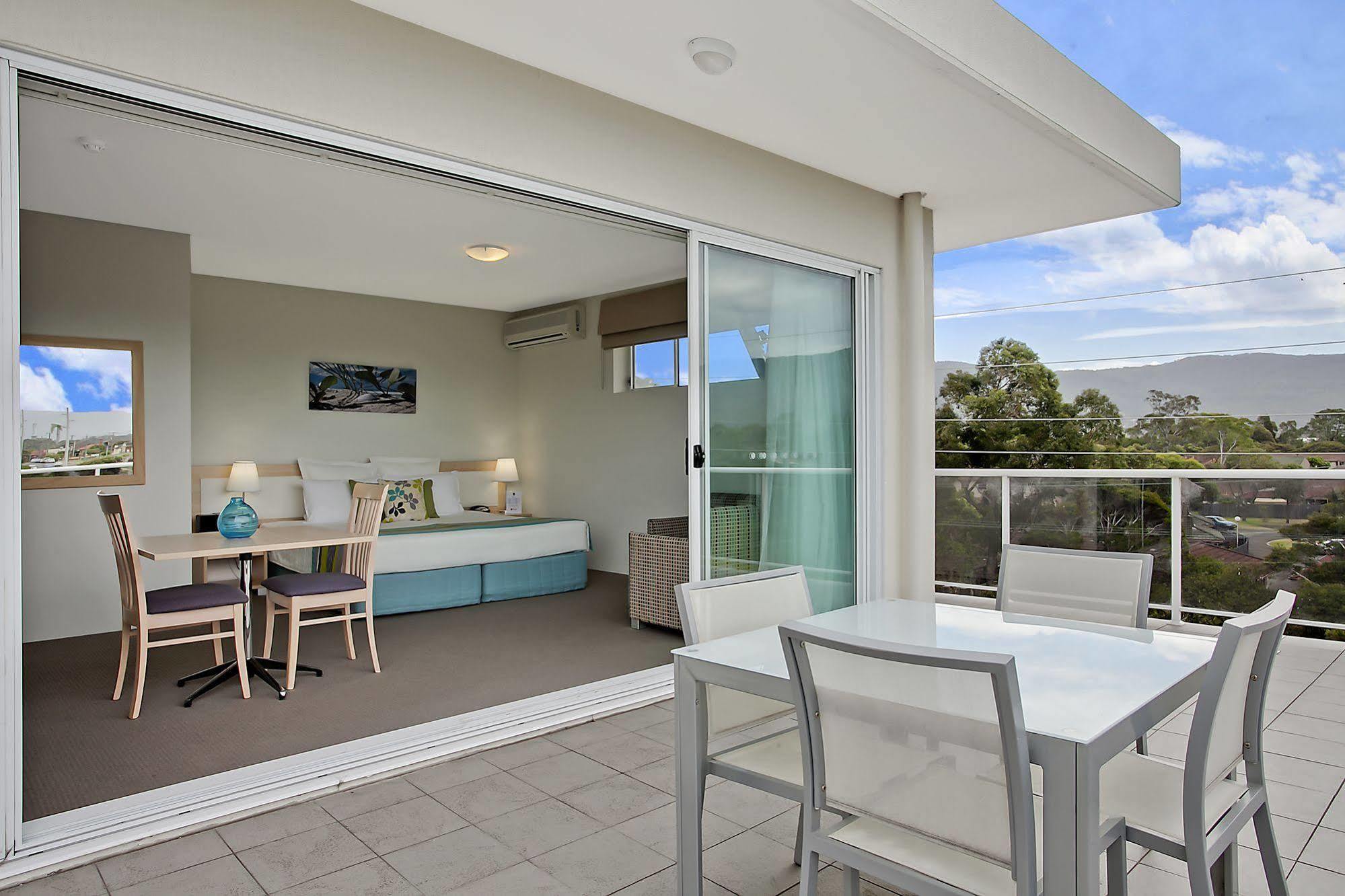 Quality Suites Pioneer Sands Wollongong Eksteriør billede
